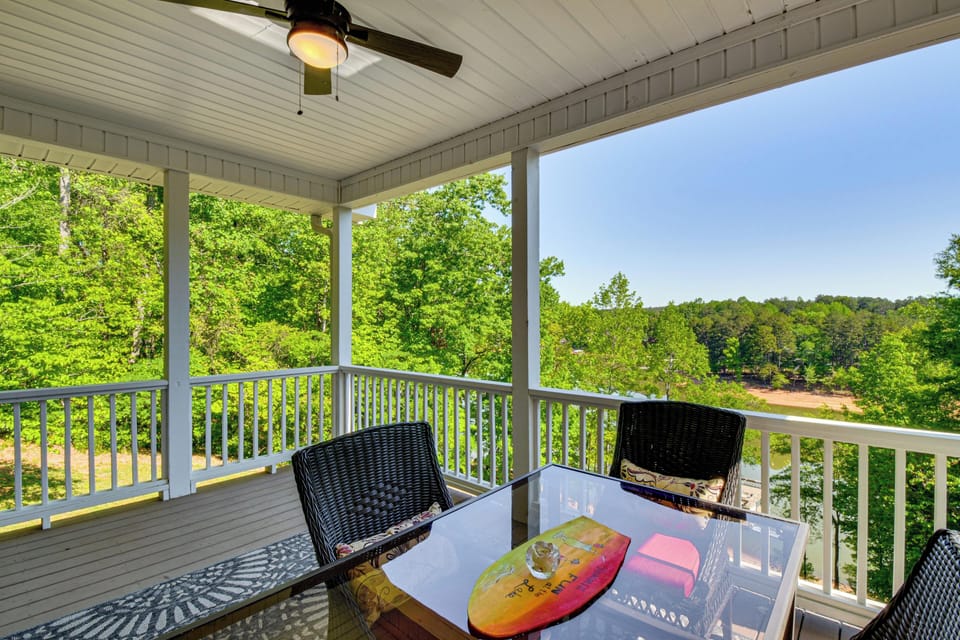 Furnished Deck