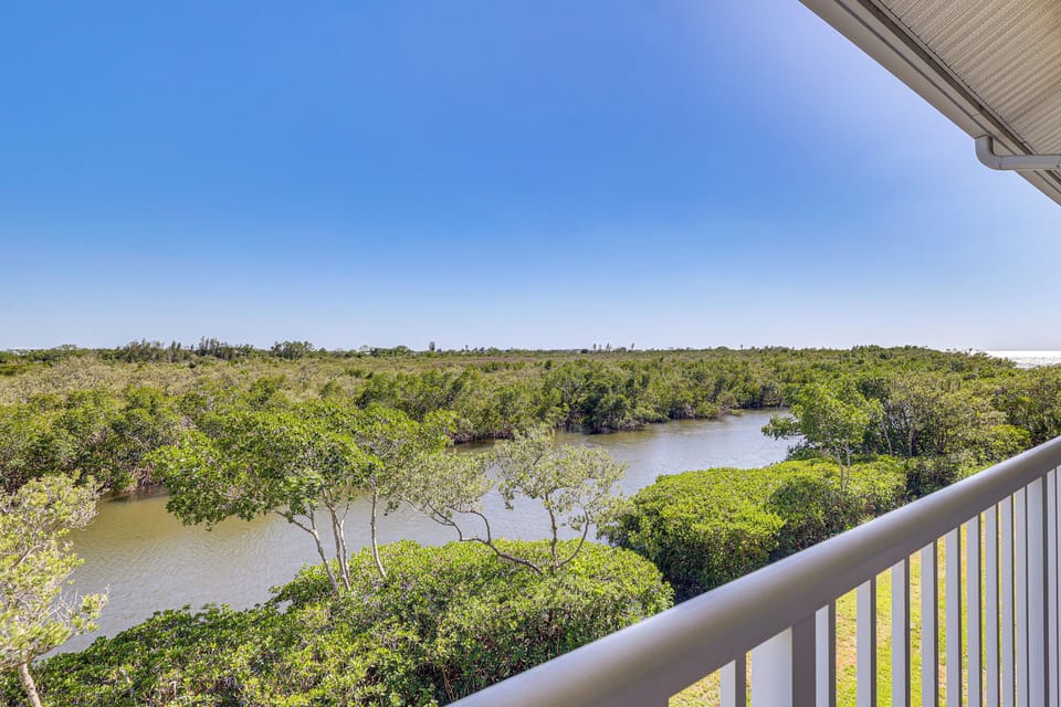 Balcony | Canal Views