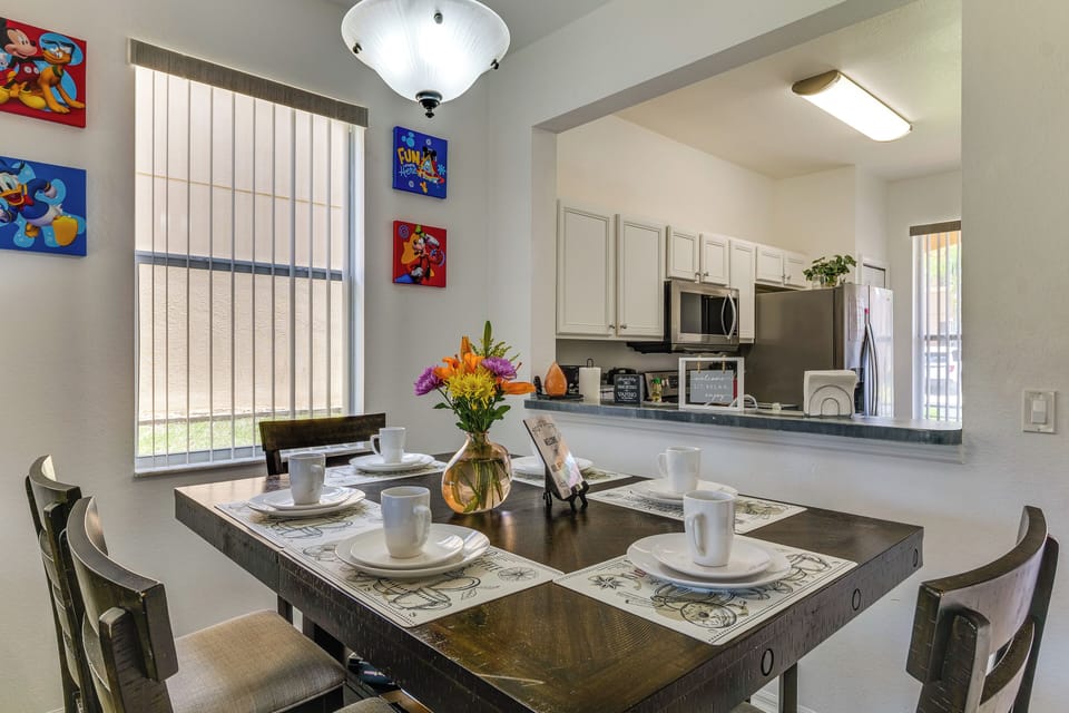 Kitchen | Dining Area