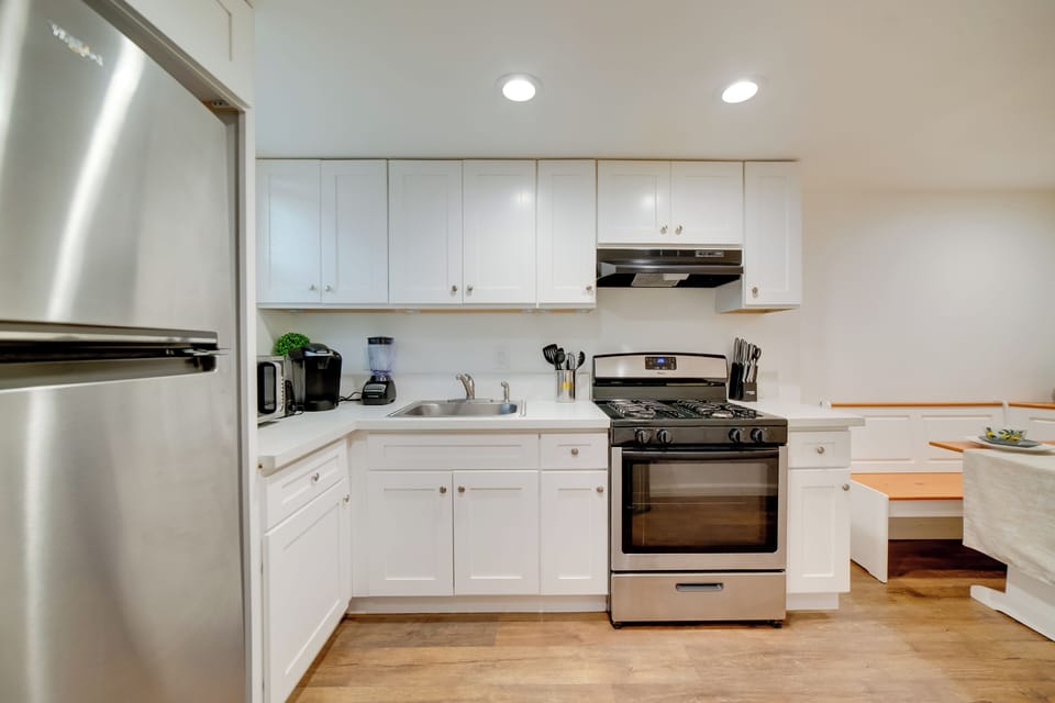 Kitchen | 1st Floor | Keurig Coffee Maker
