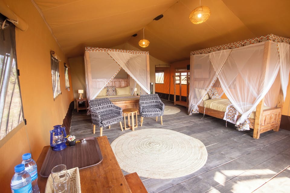 Deluxe Double Room, Garden View | In-room safe, bed sheets