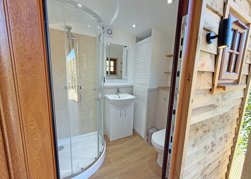 Shower, Bathroom, House