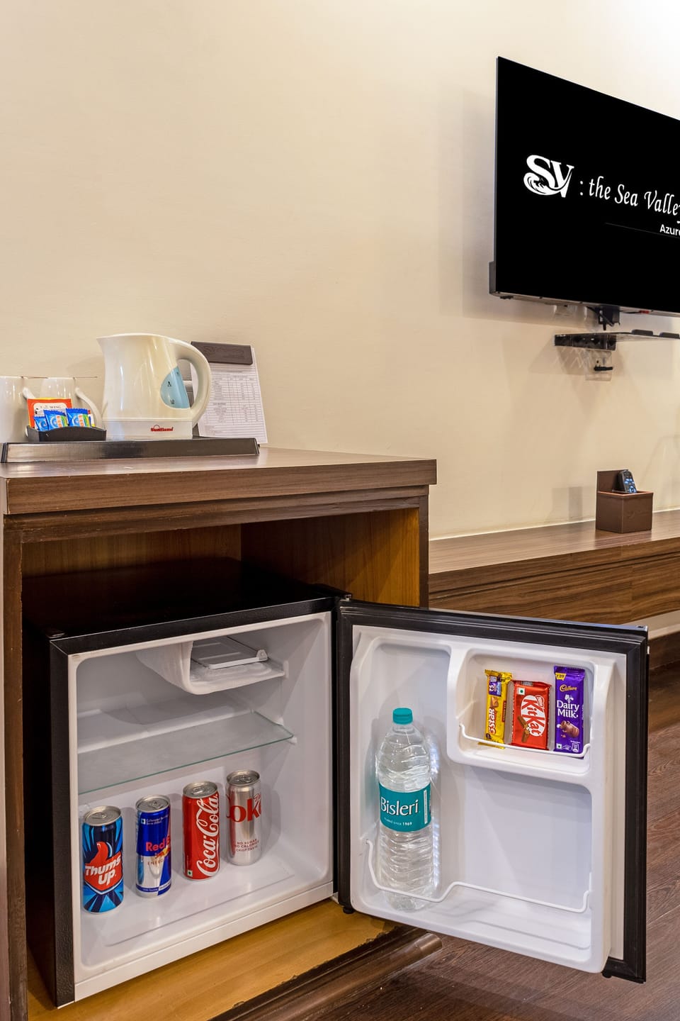  Premium Room with Air Purifier & Bathtub | Mini-refrigerator