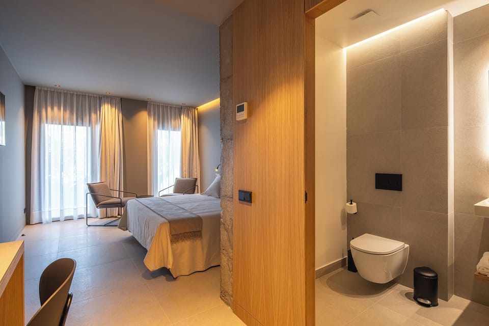 Premium Apartment, Garden View | Desk, laptop workspace, free WiFi