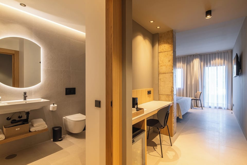 Premium Apartment, Garden View | Bathroom | Shower, hair dryer, towels, soap