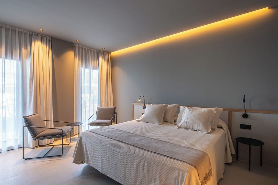 Premium Apartment, Garden View | Premium bedding, desk, laptop workspace, free WiFi