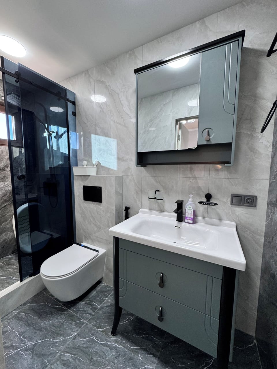Suite, Courtyard View | Bathroom