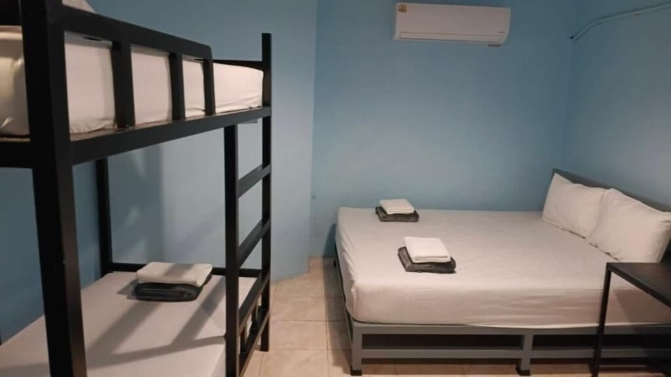Standard Room, Balcony, Hill View | Free WiFi, bed sheets