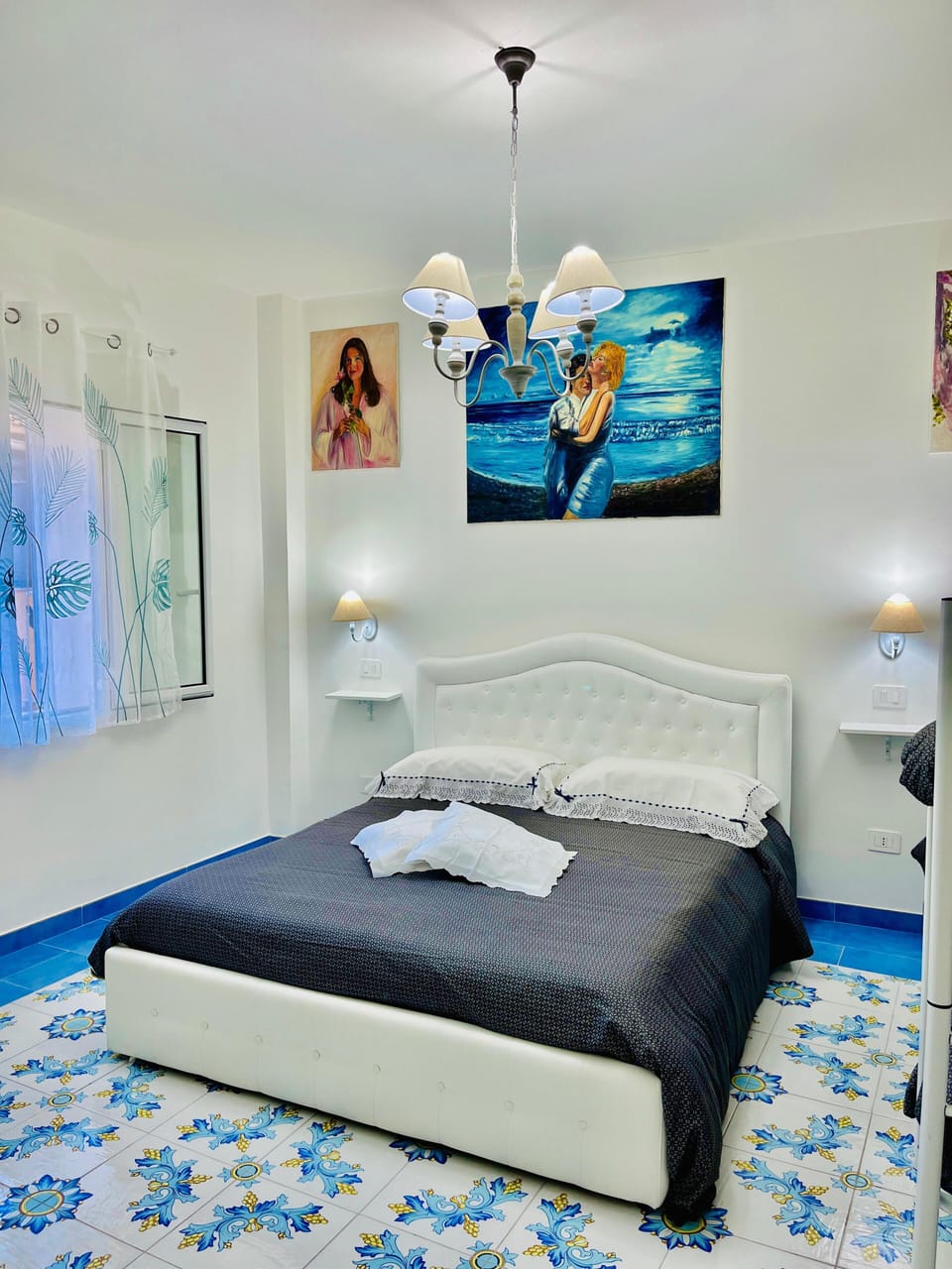 Down comforters, individually furnished, desk, free WiFi