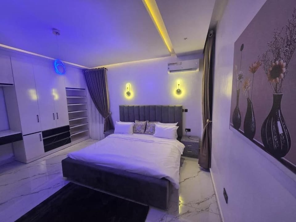 Deluxe Room, Balcony, City View | In-room safe, desk, laptop workspace, blackout drapes