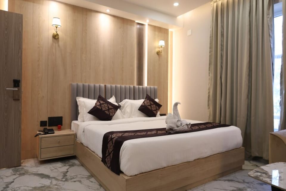 Premium Room, City View | WiFi (free)
