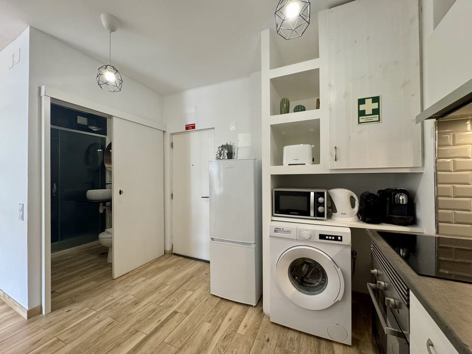Microwave, coffee/tea maker