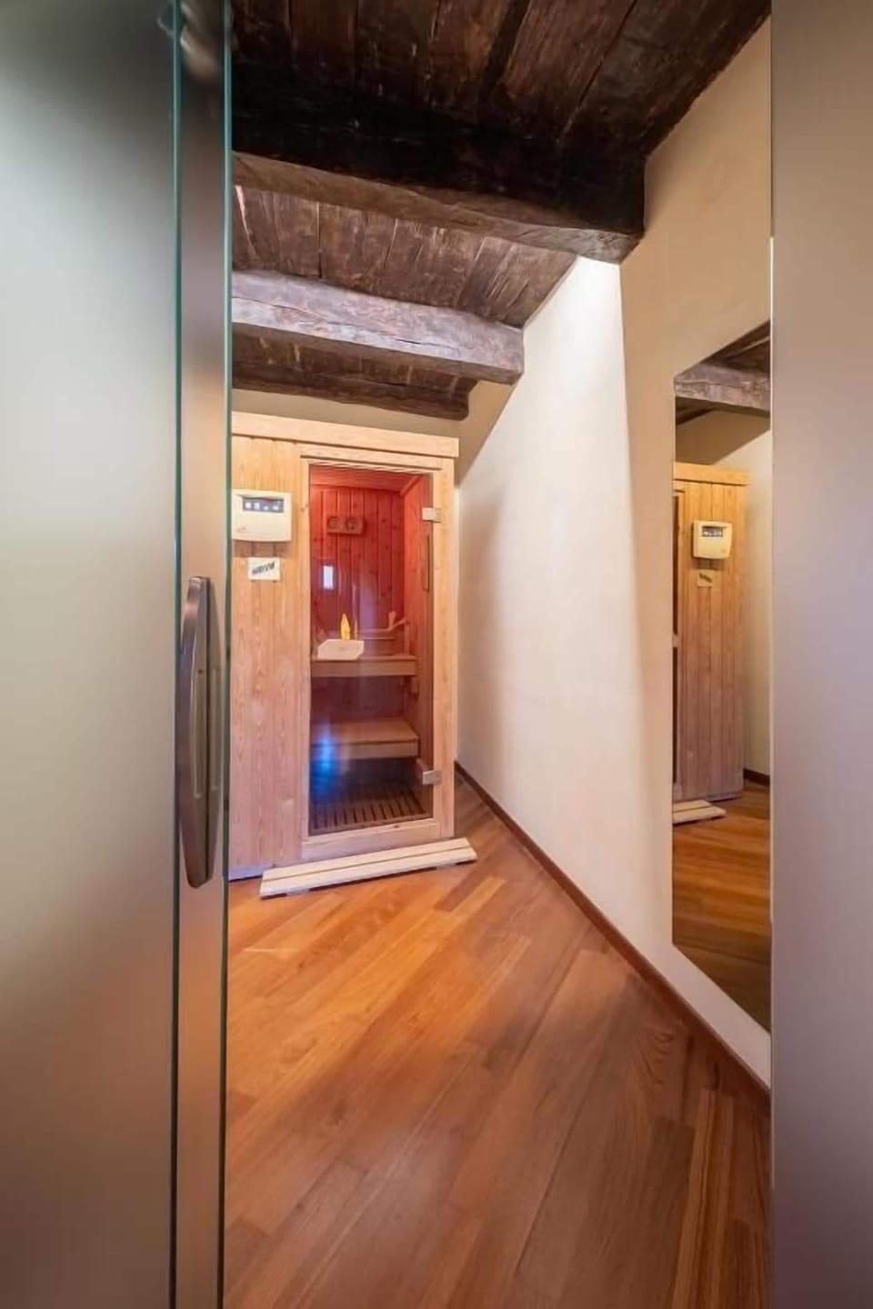 Superior Double Room, Balcony, Courtyard View | Sauna