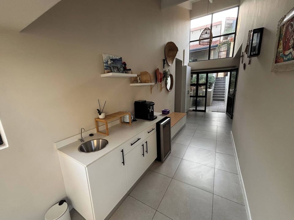 House, 5 Bedrooms, Patio, Garden View | Interior