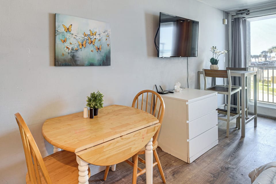 Apartment (0 Bedroom) | Interior
