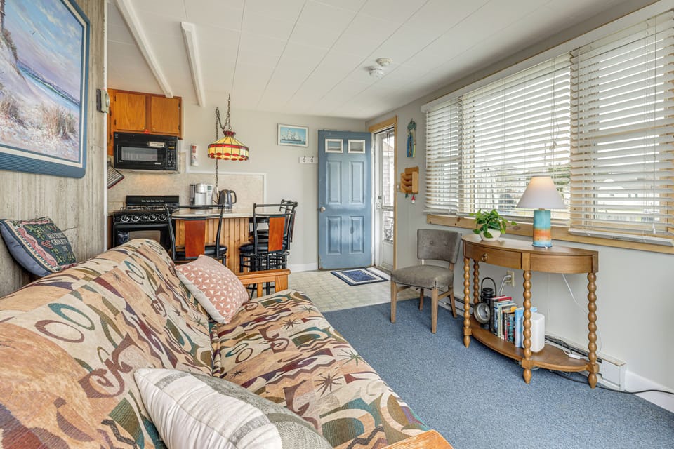Apartment (1 Bedroom) | Interior