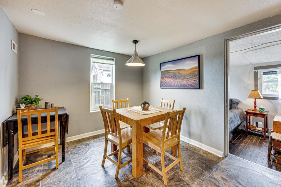 Cottage (2 Bedrooms) | Interior