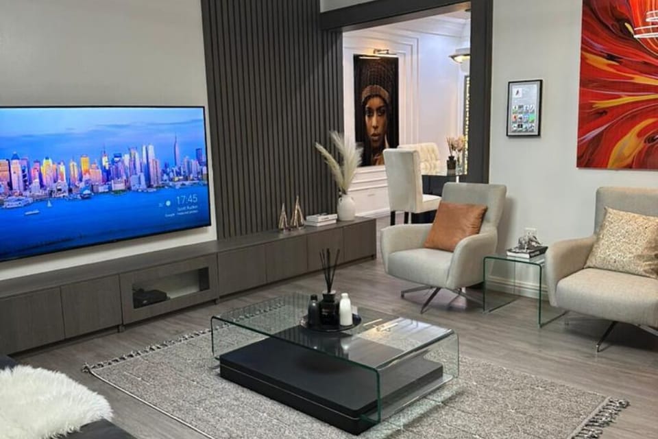 Apartment, Balcony, Courtyard View | Interior
