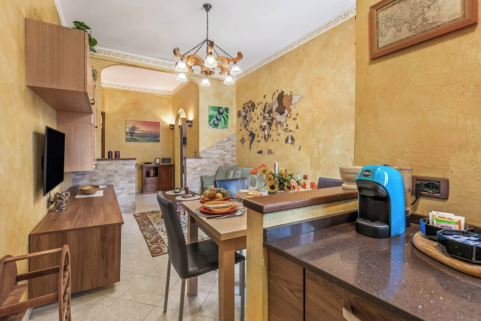 Honeymoon Apartment, 1 Bedroom, Balcony (La Torinese) | Dining