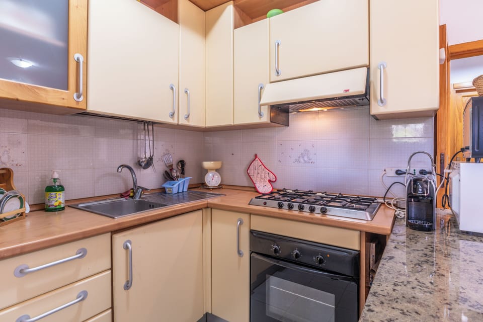 Apartment, Patio | Private kitchen