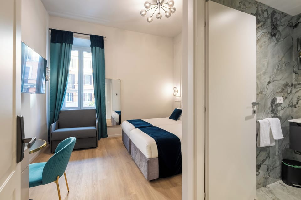 Double Room | In-room safe, soundproofing, iron/ironing board, free WiFi
