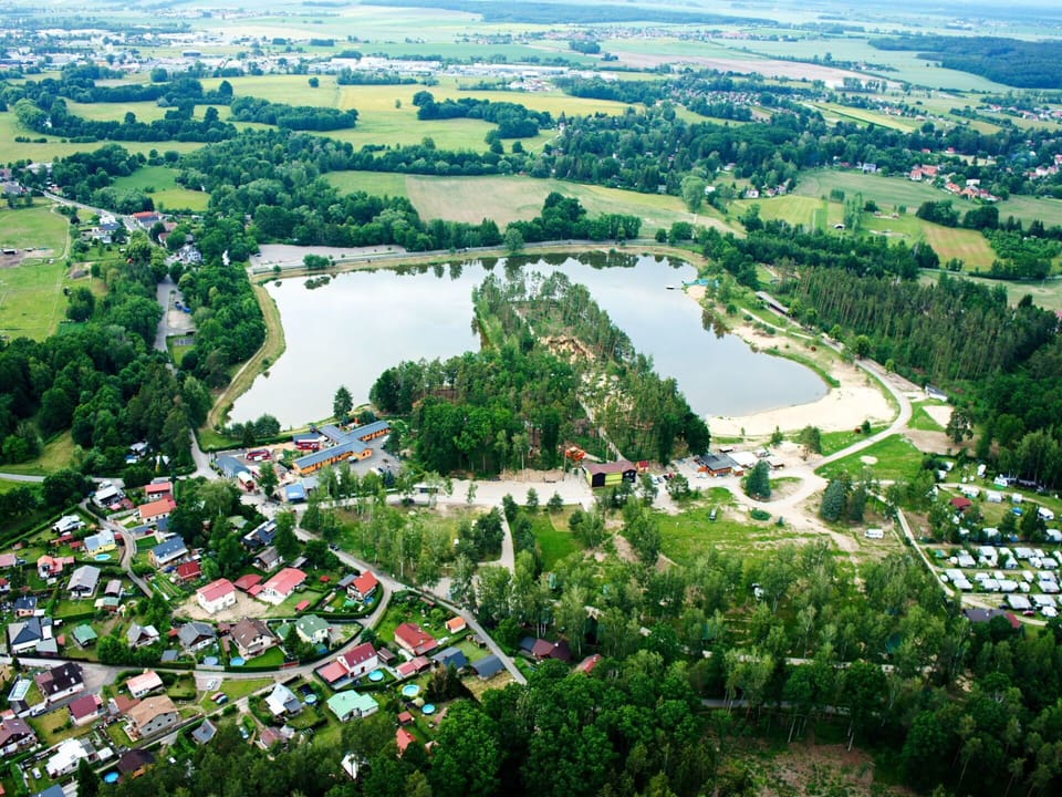 Tree, Bank, Bird'S-Eye View, Tourist Attraction, Reservoir, Aerial Photography, Park, Resort Town, Pond