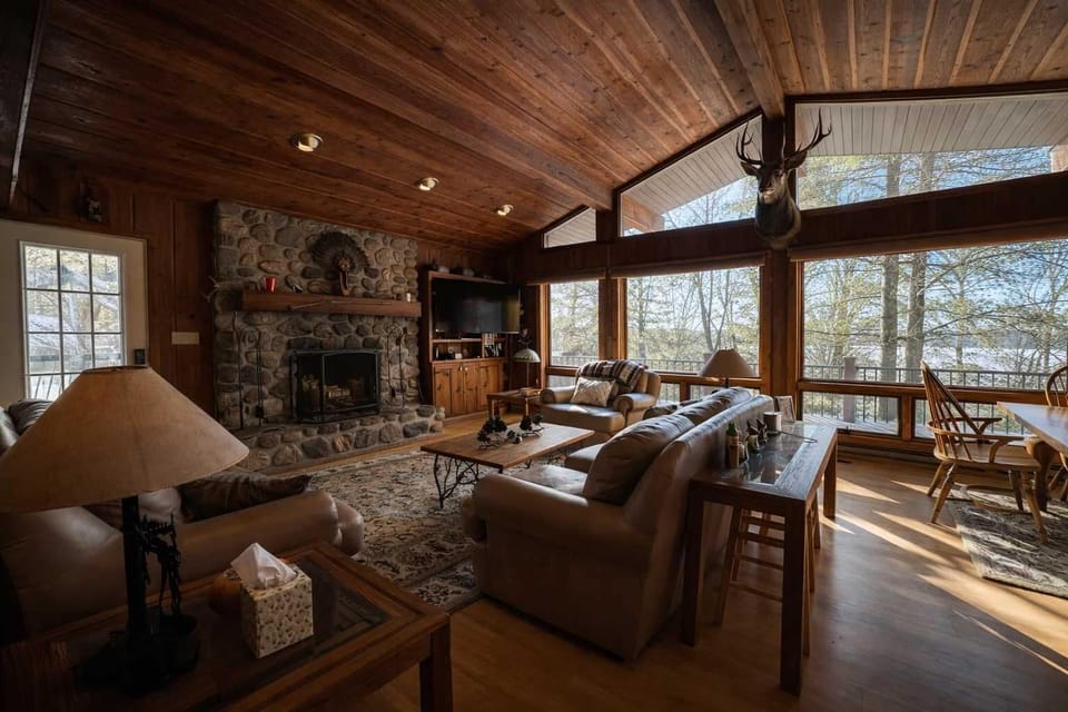 Cabin, Multiple Beds (Stack's Back Bay) | Living area