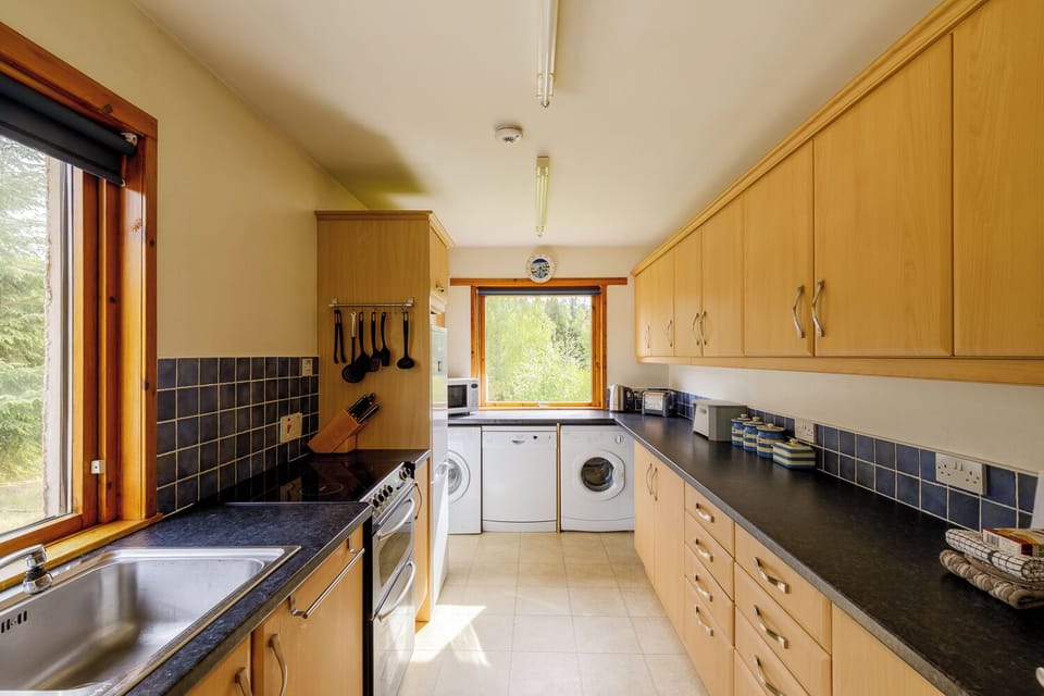 Large, well equipped kitchen