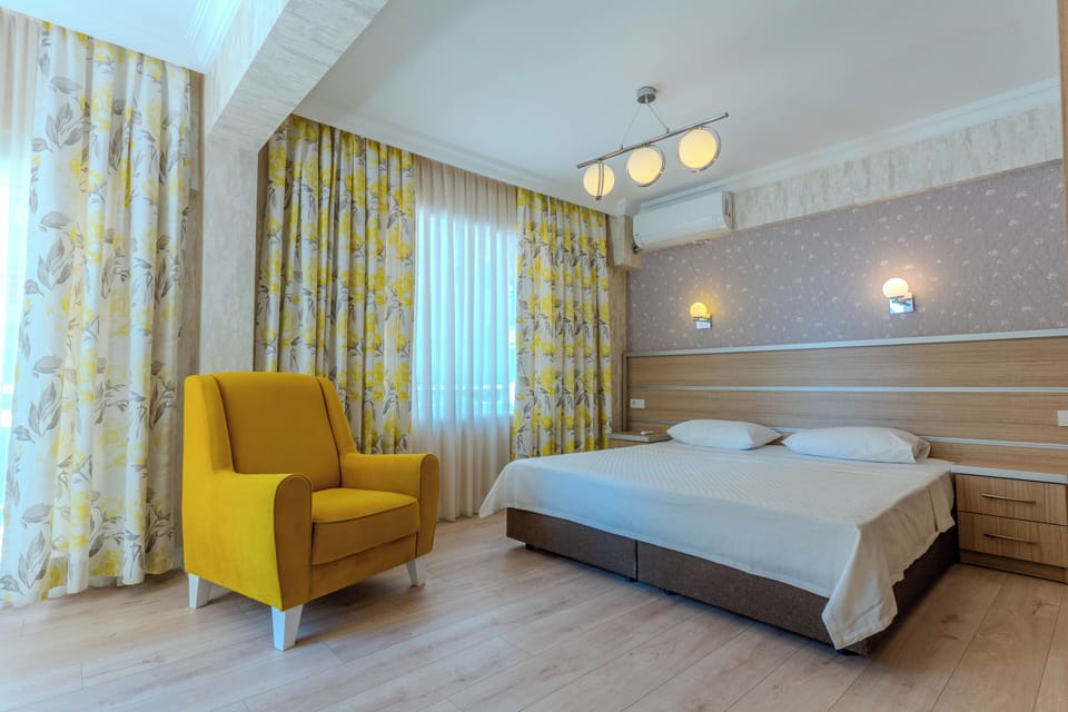 Triple Room | Premium bedding, minibar, in-room safe, soundproofing