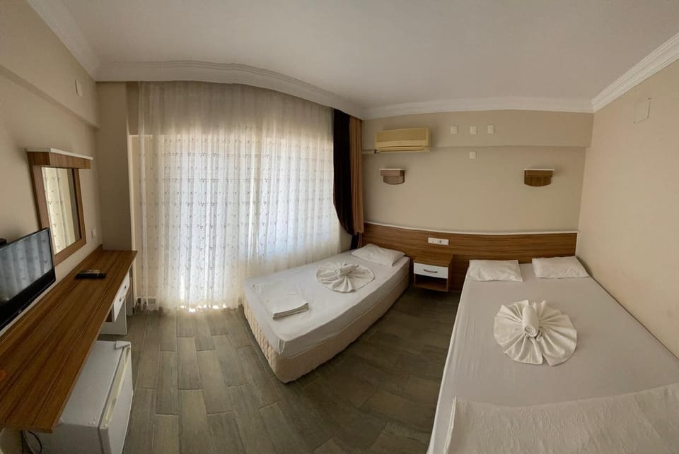 Standard Triple Room | Premium bedding, minibar, soundproofing, WiFi (free)
