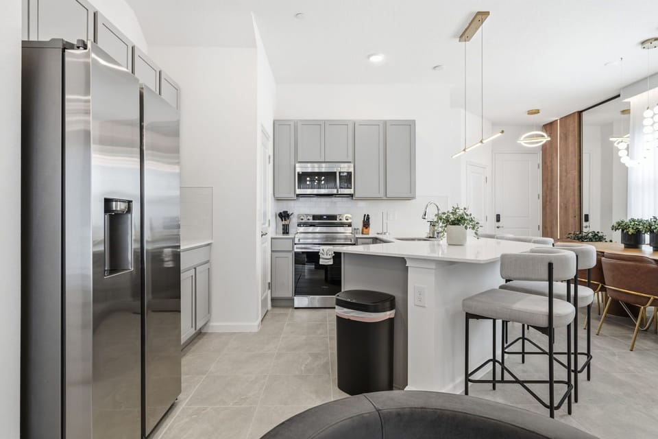Fully-equipped kitchen