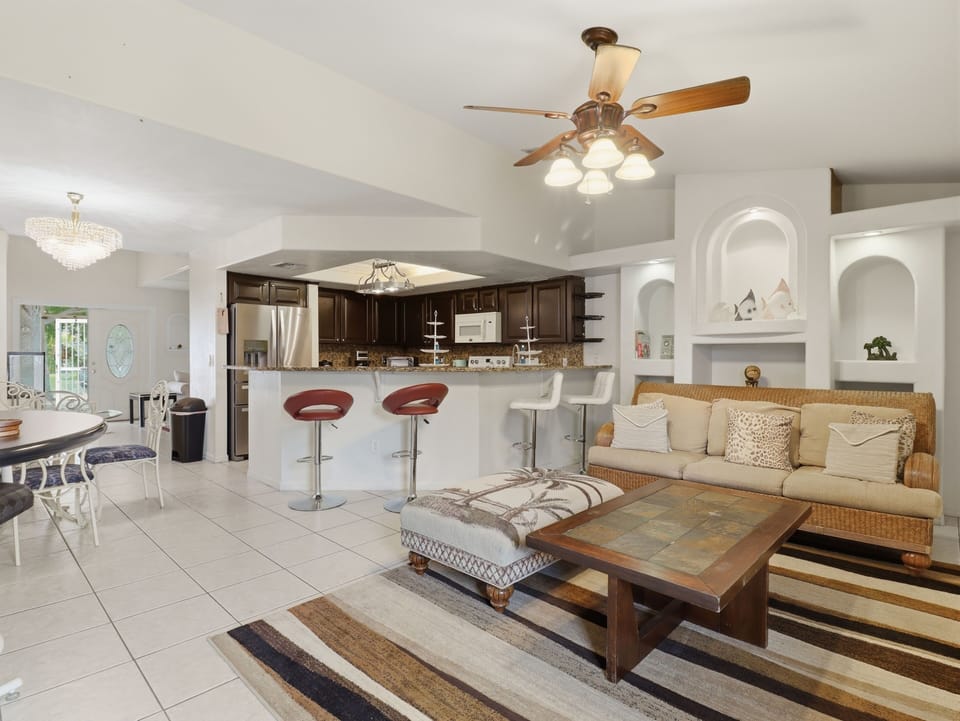 Home Decor, Furniture, Table, Indoors, Appliance