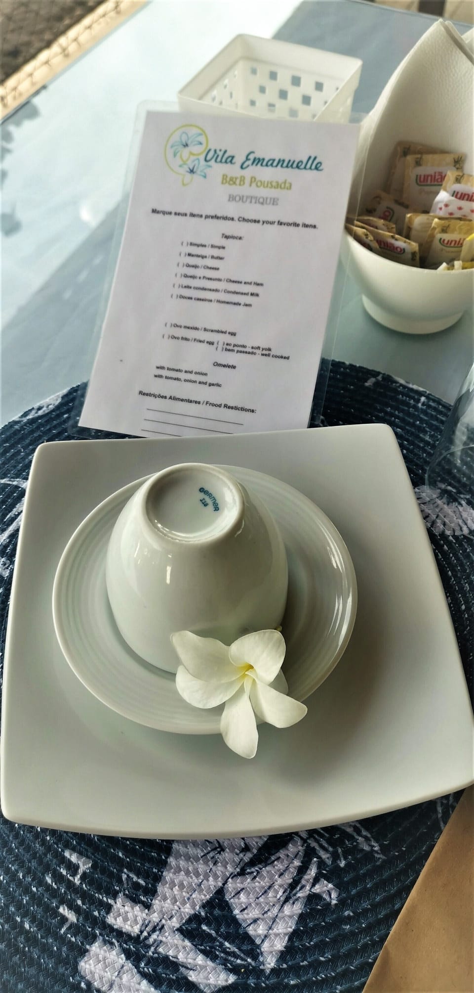 Free daily cooked-to-order breakfast