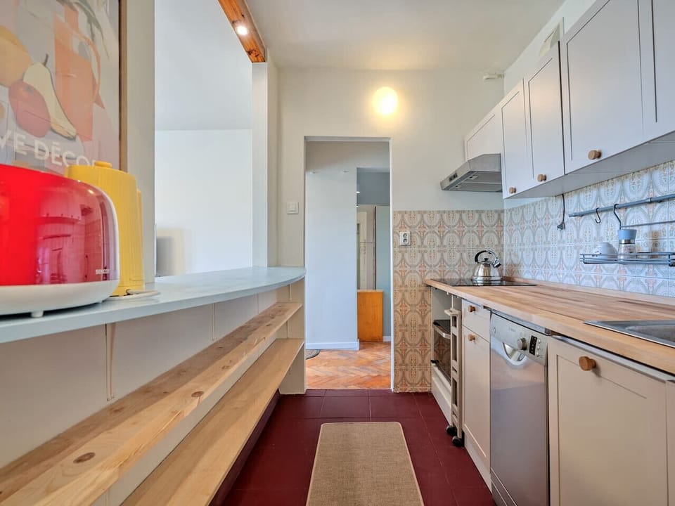 Apartment with Balcony in the Heart of Gdynia | Book Now with RENTUJEMY.COM