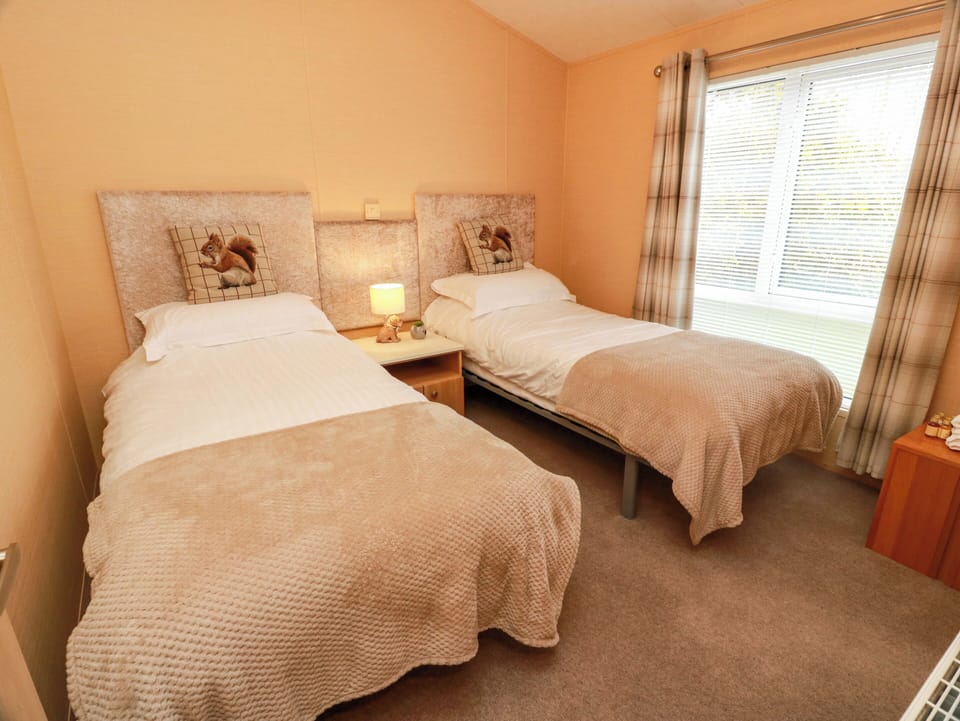 2 bedrooms, WiFi (free), individually decorated, individually furnished