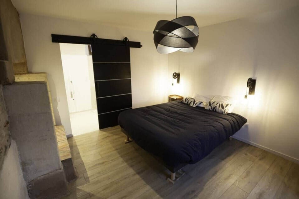 Senior Double Room | Free WiFi