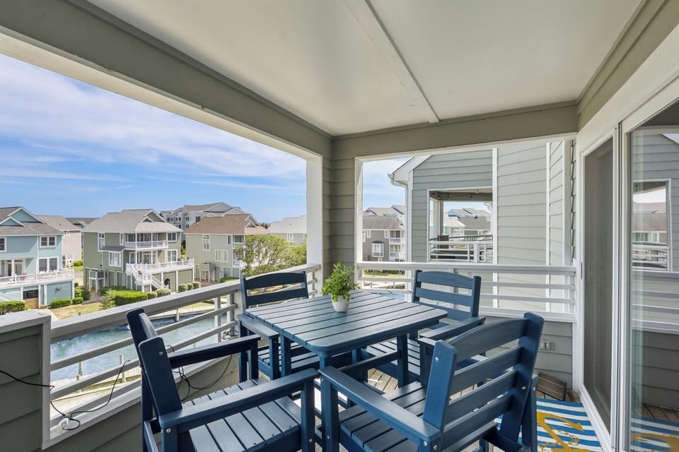 PC632: Pirate's Cove 632 | Covered Deck
