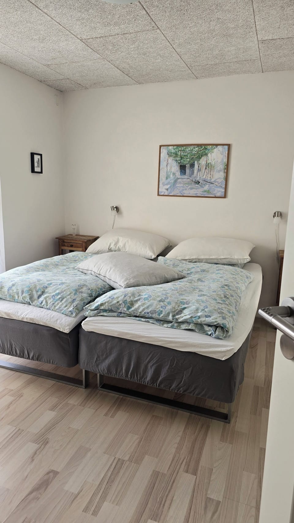 Twin Room, Garden View | Desk, soundproofing, free WiFi, bed sheets