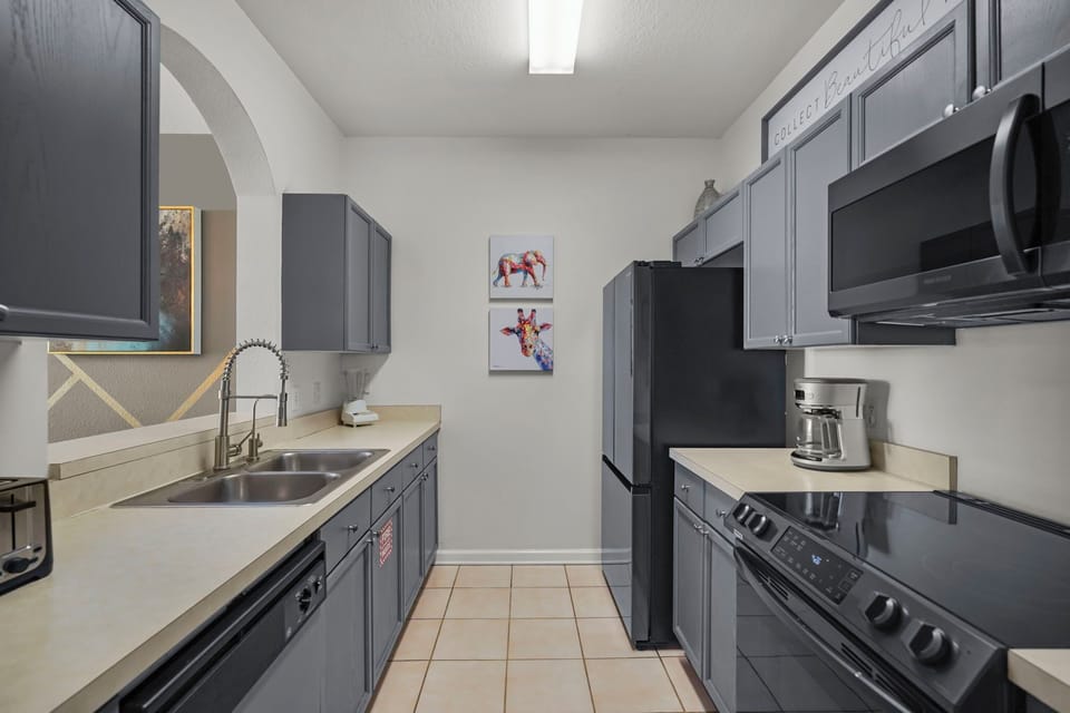 2305 Butterfly Palm Way Apt 205 (7).jpg