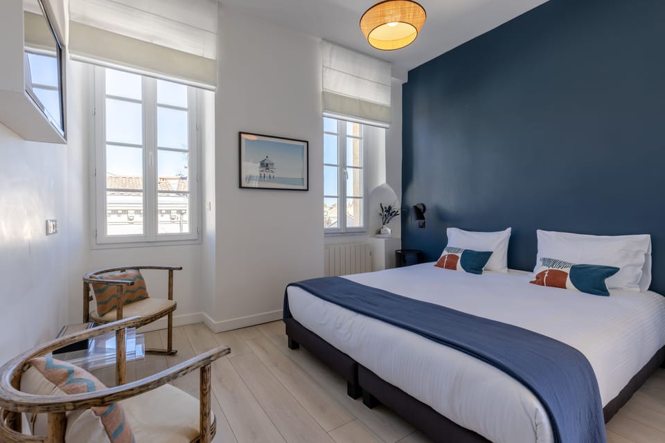 Superior Double or Twin Room, Non Smoking, City View (3) | Individually decorated, individually furnished, blackout drapes