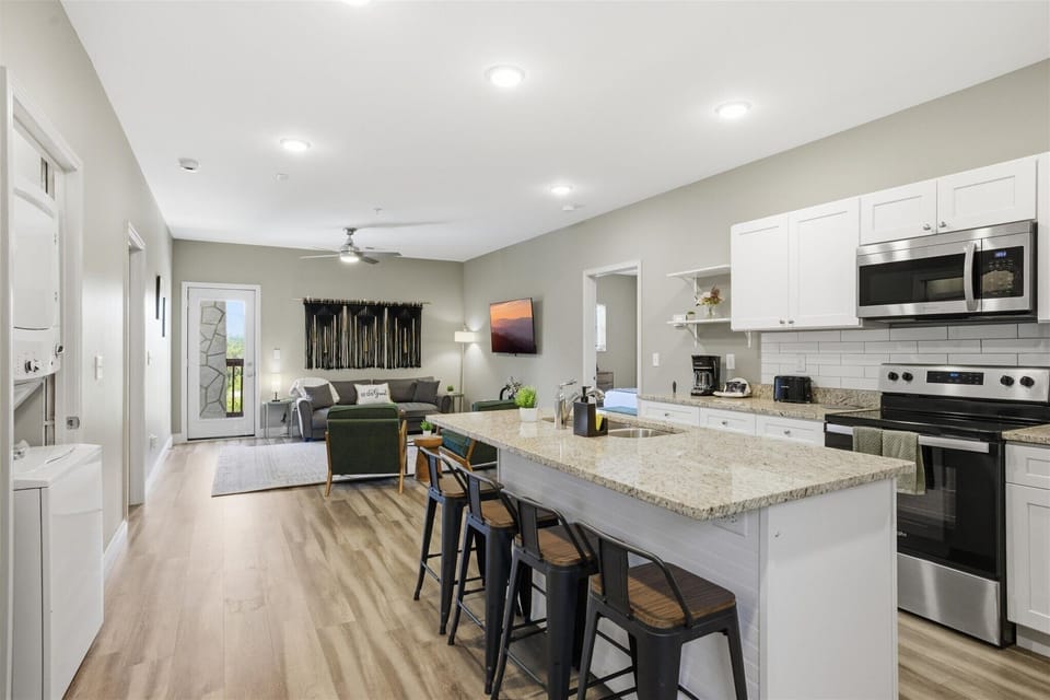 Pull up a seat and stay awhile—this is where quick breakfasts turn into long conversations. With seating for four, it’s the perfect spot to sip coffee, snack, or keep the cook company while everything comes together.