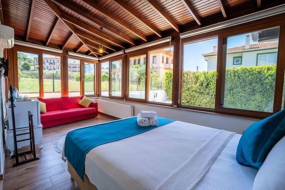 Deluxe Double Room, 1 Queen Bed with Sofa bed, Non Smoking, Pool View | Minibar, desk, blackout drapes, WiFi (free)