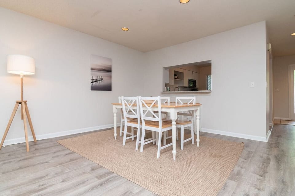 Gather together around the comfortable 5-seater dining table, perfect for family meals or evening games.