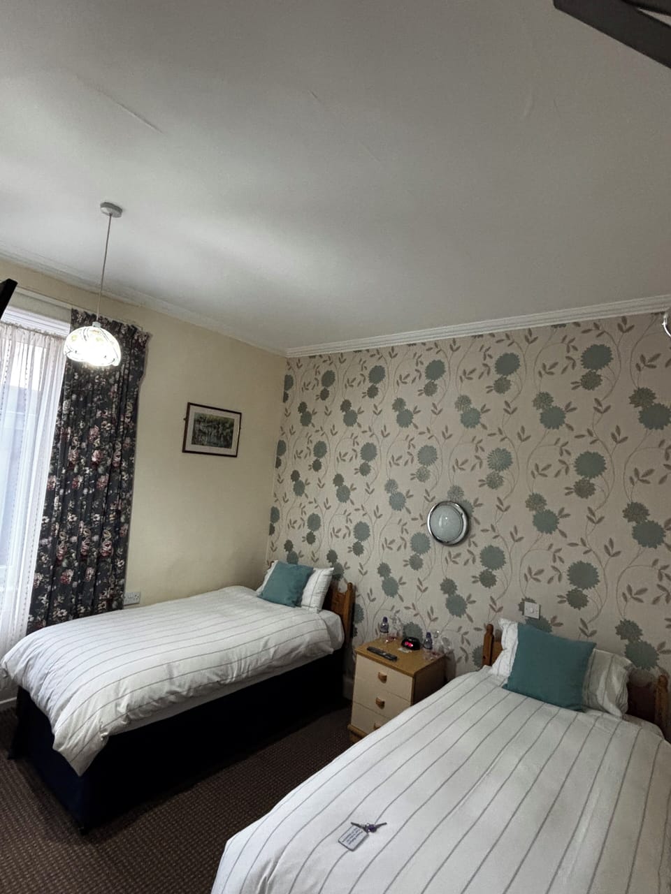 Laptop workspace, iron/ironing board, free WiFi, bed sheets