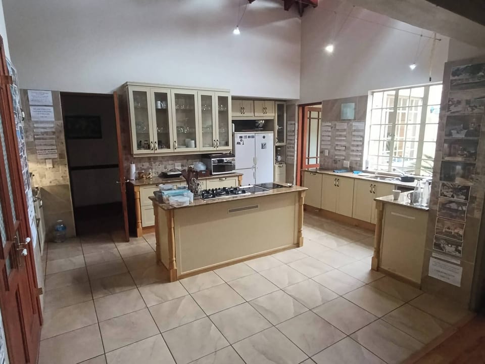 Room, 1 Bedroom, Accessible, Smoking | Private kitchen