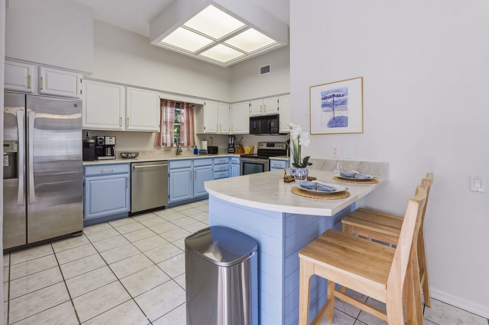 From pancakes to pastries, the breakfast nook is where mornings feel like a warm hug.