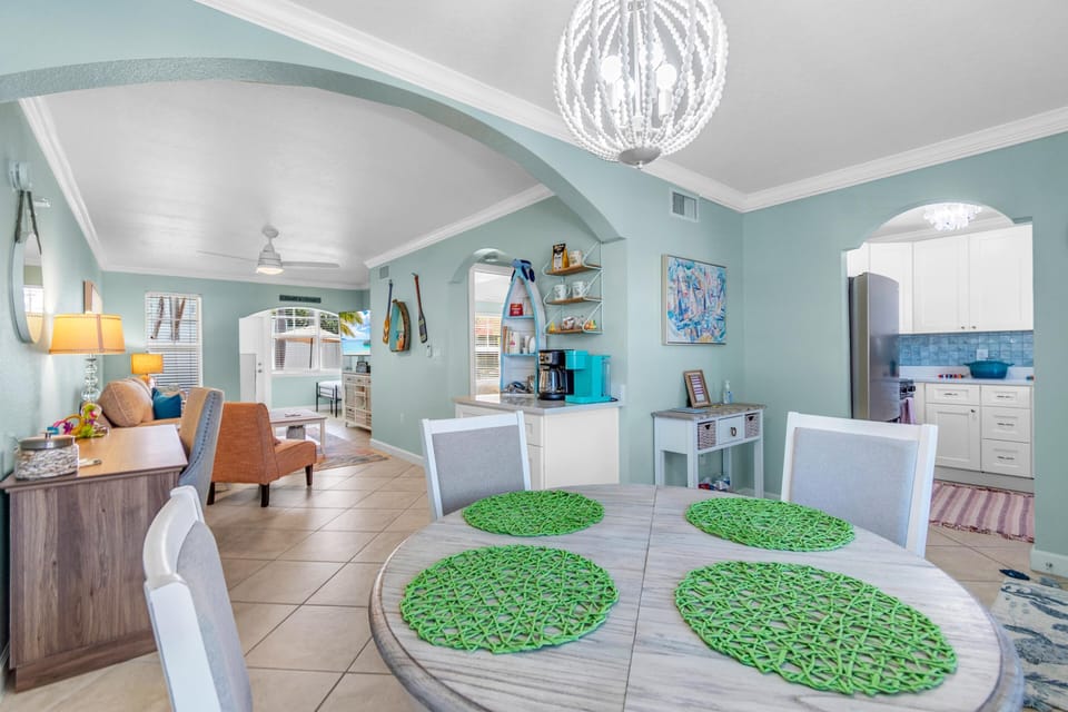 Condo, Multiple Beds (Barefoot Beach Resort F106) | Dining