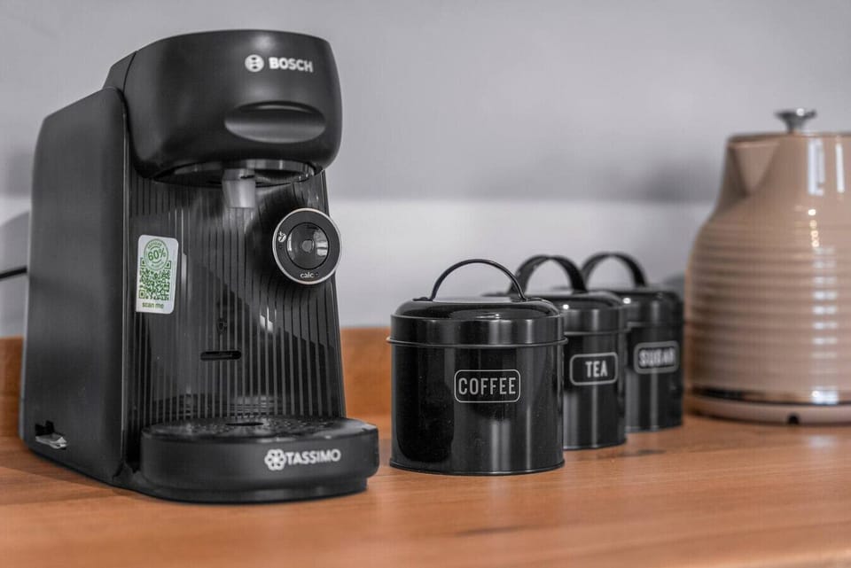 Kitchen – Coffee machine available for guests to prepare fresh coffee.