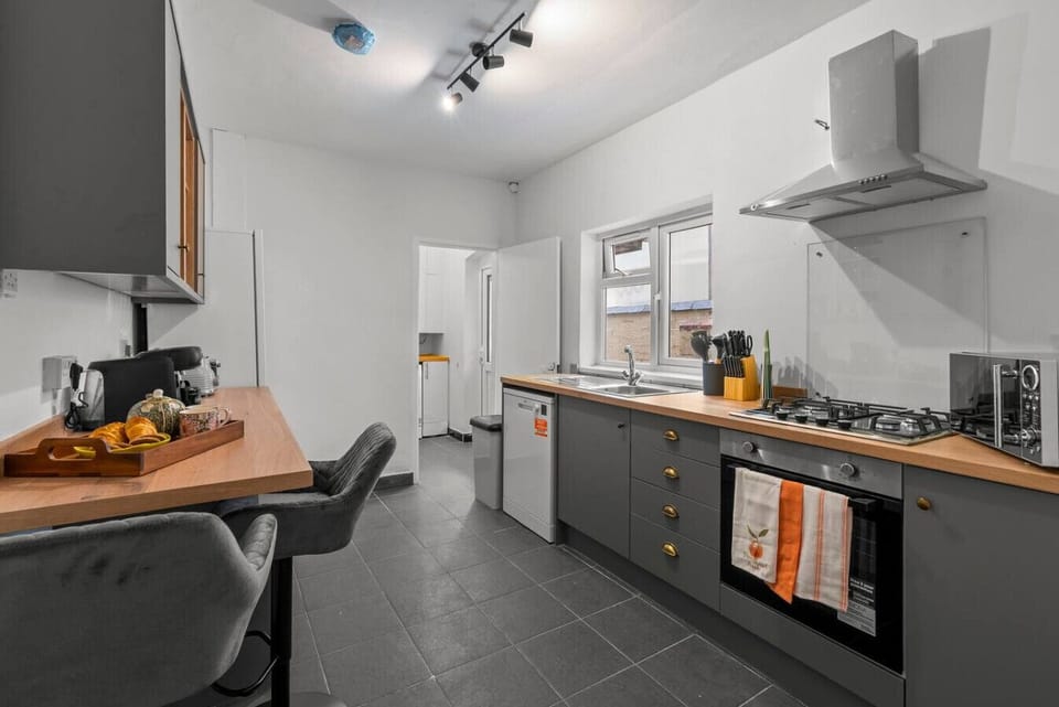 Well-equipped kitchen with everything needed for your stay