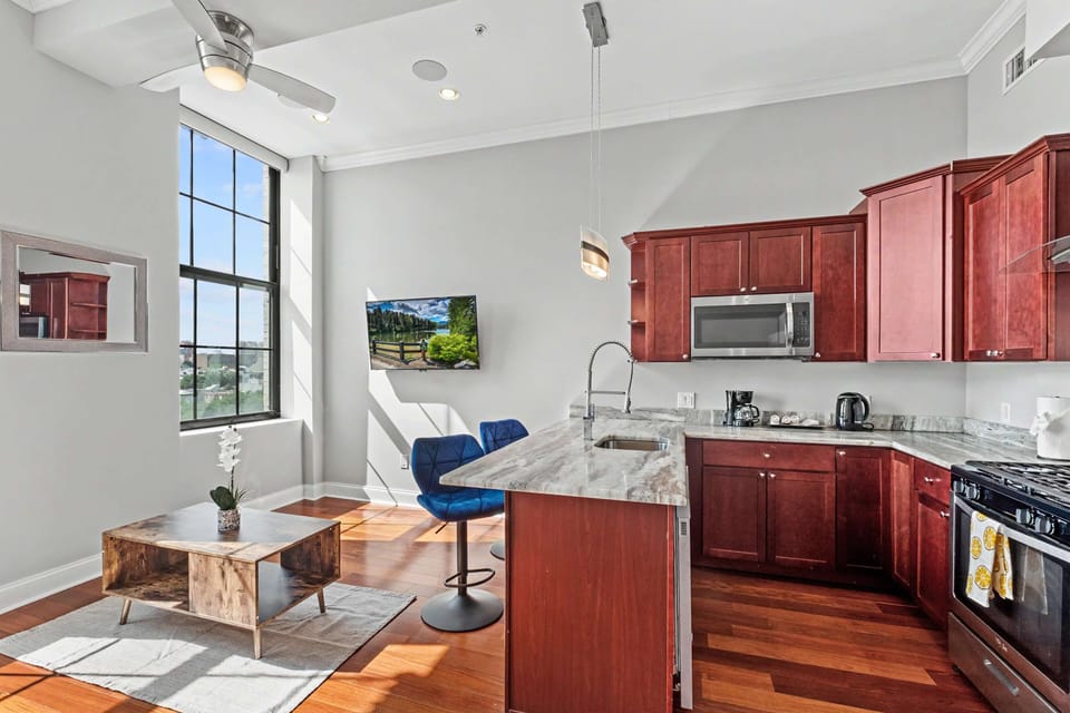 Full Kitchen